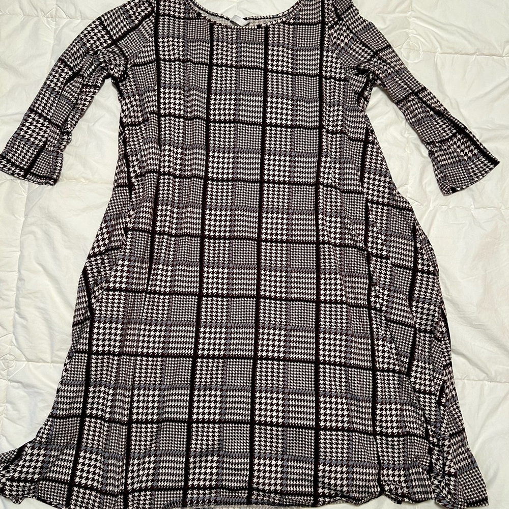 Piphany Black and White Checkered Long Sleeve Dress